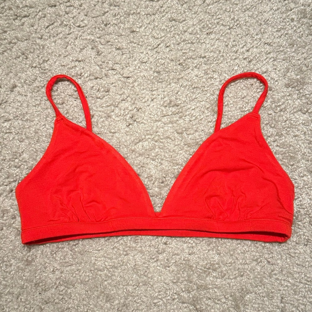 SKIMS Sleep Triangle Bralette - Picture 2 of 5